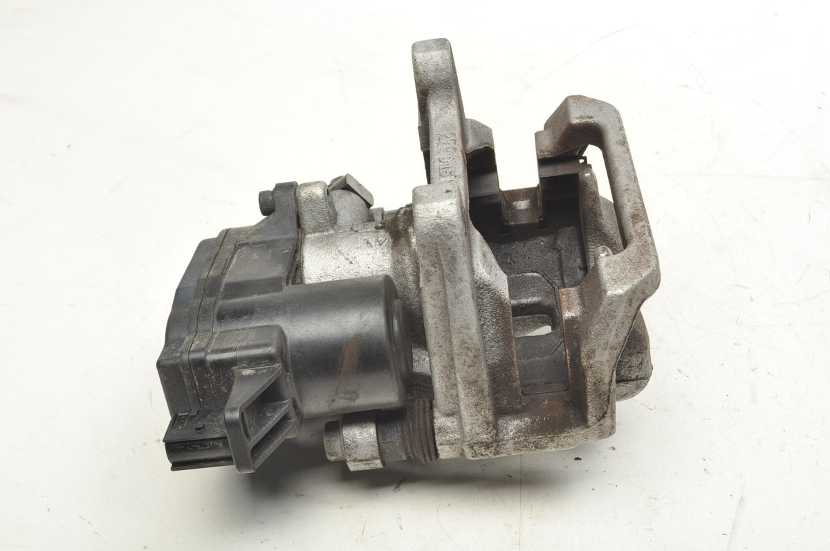 VOLVO XC40 BRAKE CALIPER RIGHT REAR 2025R 32329532 32329531