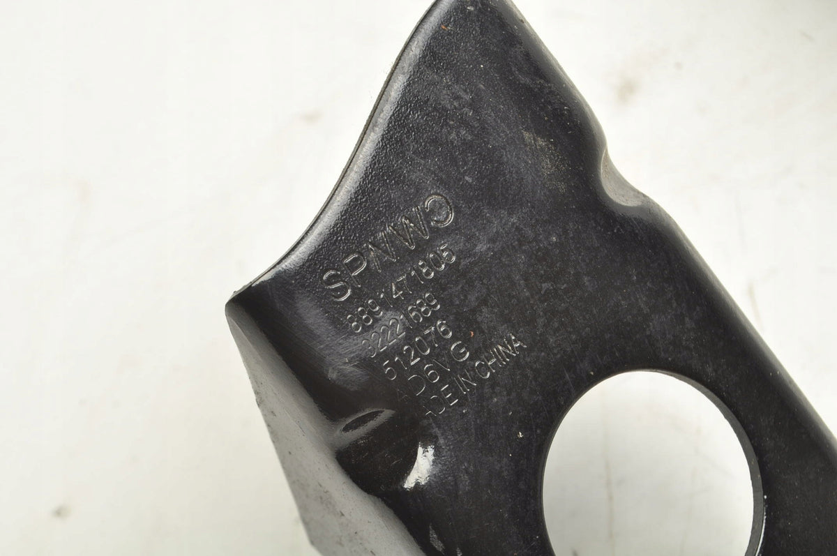 VOLVO XC40 BUMPER MOUNT RIGHT REAR 32221689 2025R