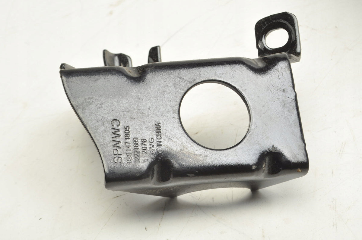 VOLVO XC40 BUMPER MOUNT RIGHT REAR 32221689 2025R