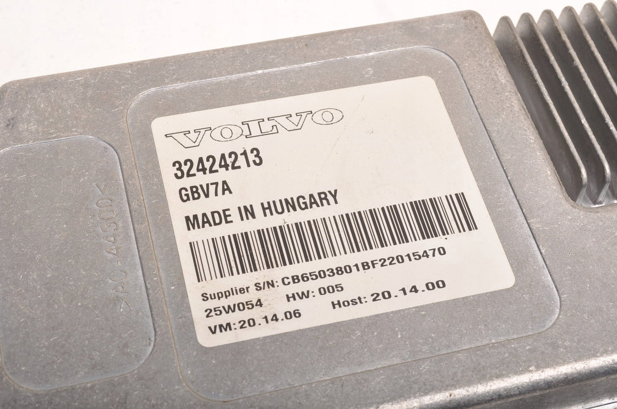 VOLVO XC40 CAMERA CONTROLLER MODULE 32424213