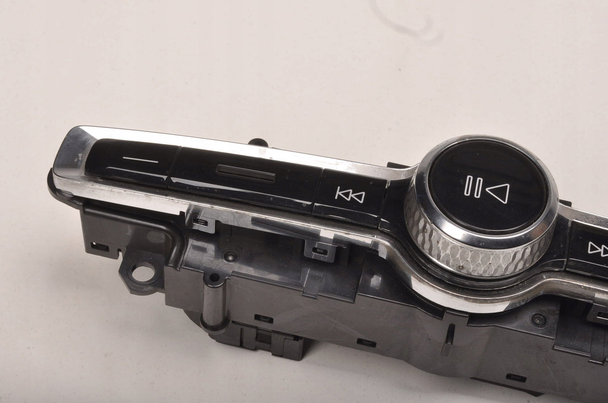 VOLVO XC40 CENTER RADIO CONTROL PANEL 31456673