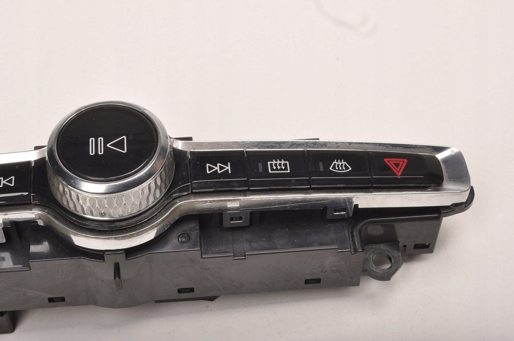 VOLVO XC40 CENTER RADIO CONTROL PANEL 31456673