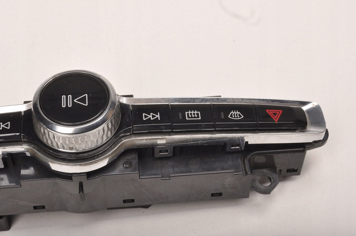 VOLVO XC40 CENTER RADIO CONTROL PANEL 31456673