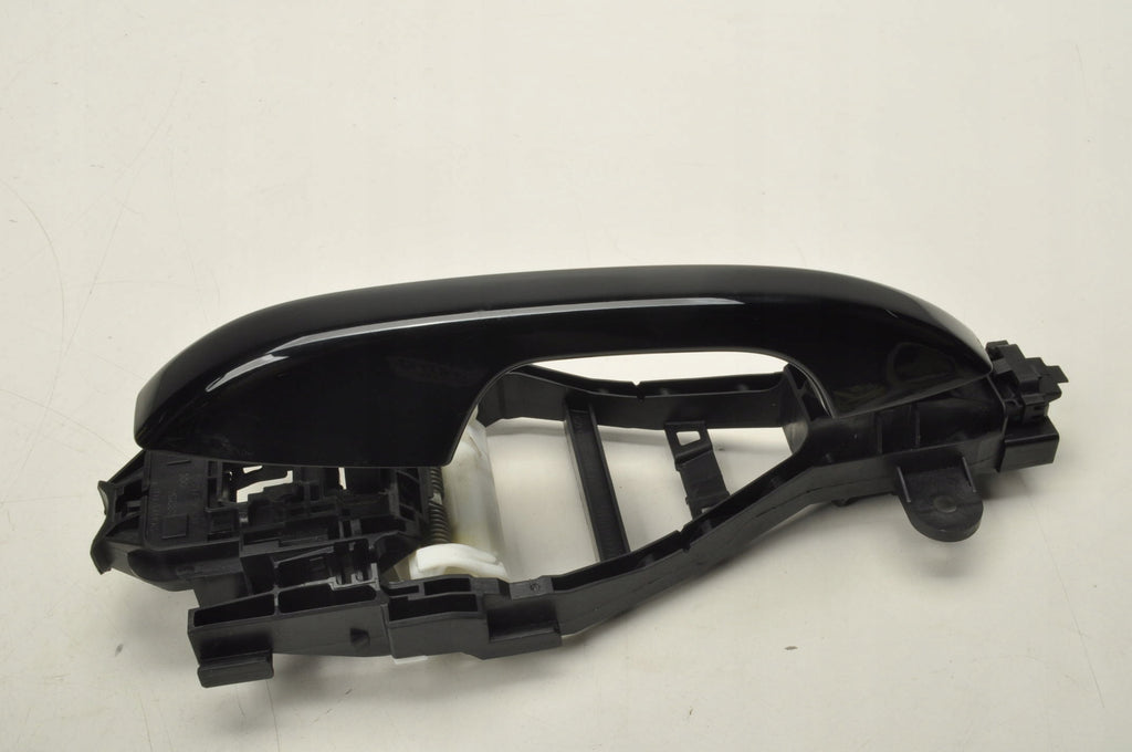 VOLVO XC40 DOOR HANDLE EXTERIOR LEFT REAR 31462056 717 BASE