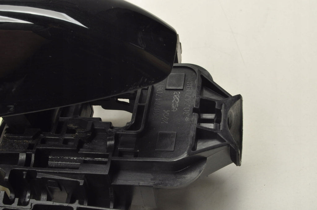 VOLVO XC40 DOOR HANDLE EXTERIOR LEFT REAR 31462056 717 BASE