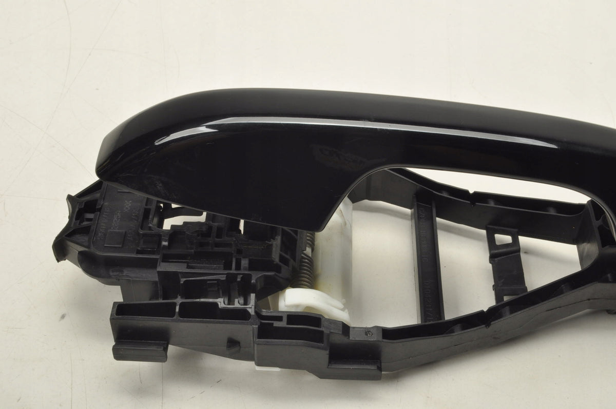 VOLVO XC40 DOOR HANDLE EXTERIOR LEFT REAR 31462056 717 BASE