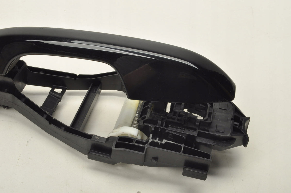 VOLVO XC40 DOOR HANDLE EXTERIOR LEFT REAR 31462056 717 BASE