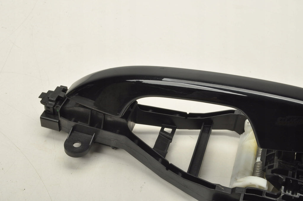 VOLVO XC40 DOOR HANDLE EXTERIOR LEFT REAR 31462056 717 BASE