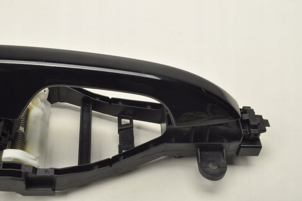 VOLVO XC40 DOOR HANDLE EXTERIOR LEFT REAR 31462056 717 BASE