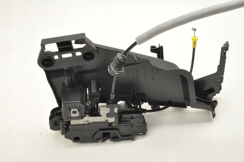 VOLVO XC40 DOOR LOCK RIGHT FRONT 31462456 30747094 6 PIN