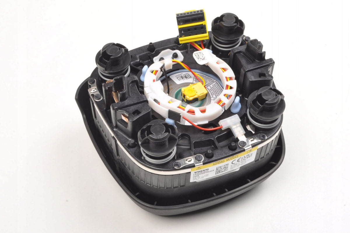 VOLVO XC40 DRIVER AIRBAG 2025R 32384652