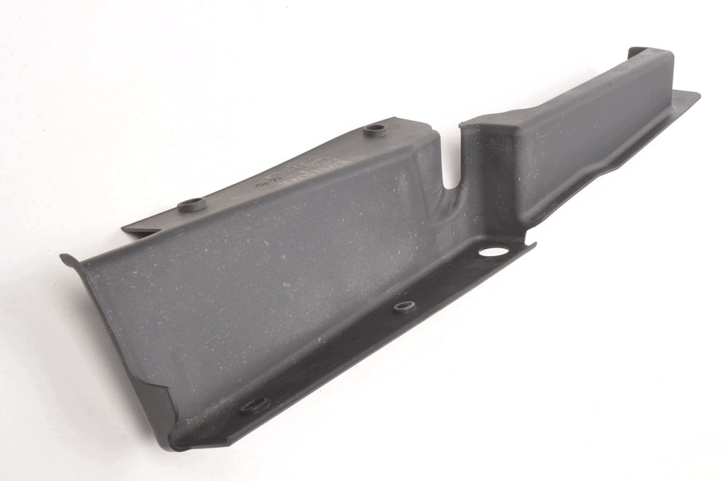 VOLVO XC40 FENDER GUARD RIGHT 32131858
