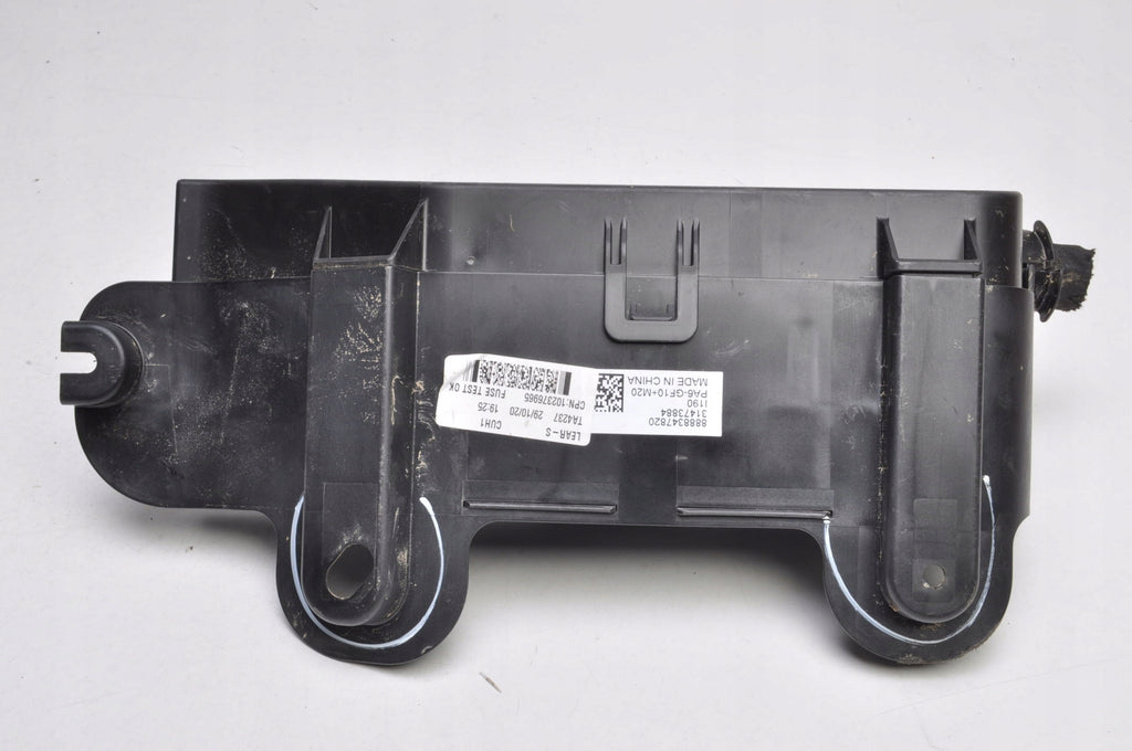 VOLVO XC40 FUSE BOX 31473883 31473884
