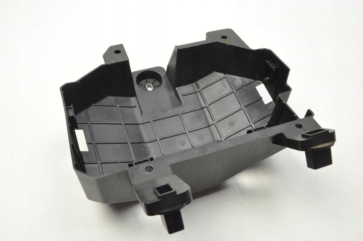 VOLVO XC40 FUSE BOX HOLDER 32266940