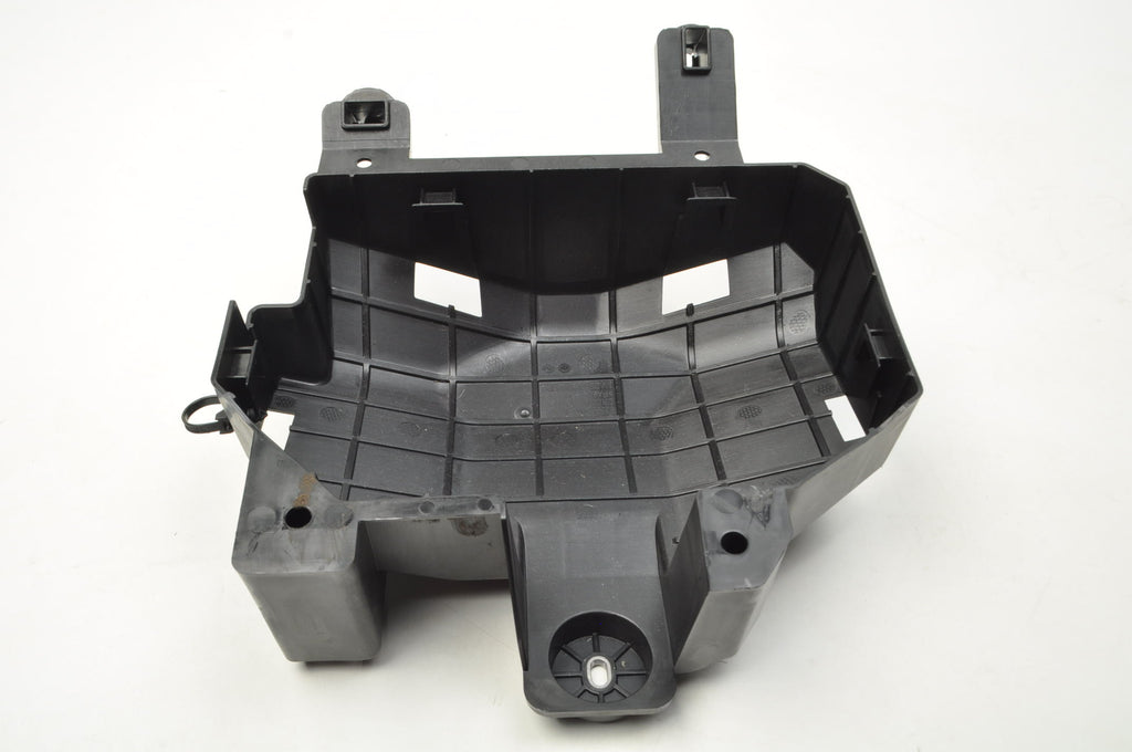 VOLVO XC40 FUSE BOX HOLDER 32266940