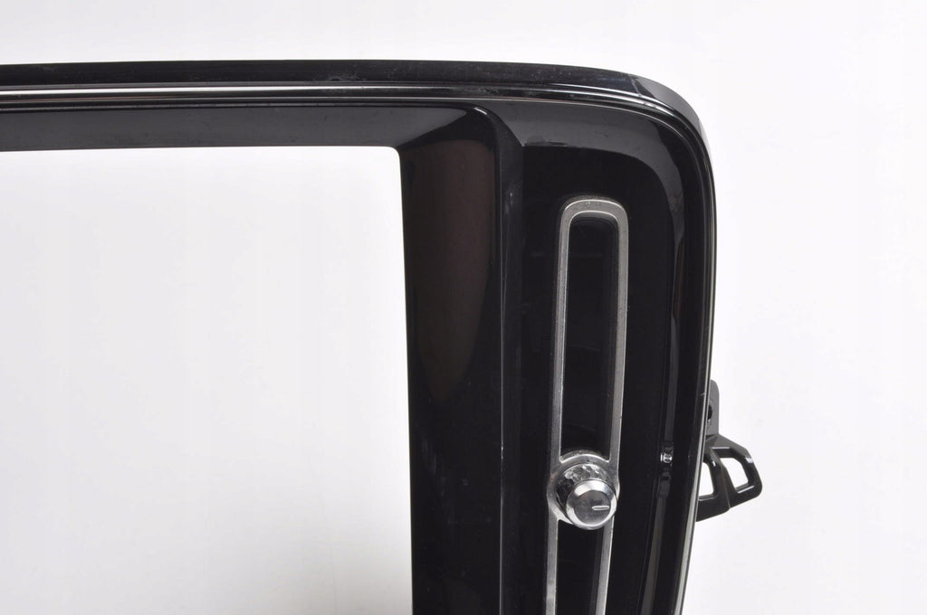 VOLVO XC40 GRID DISPLAY FRAME 31442627