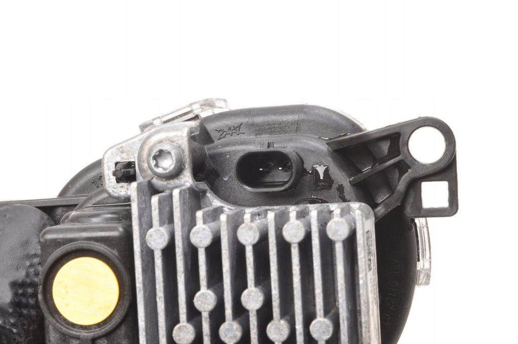 VOLVO XC40 HALOGEN RIGHT 32365035