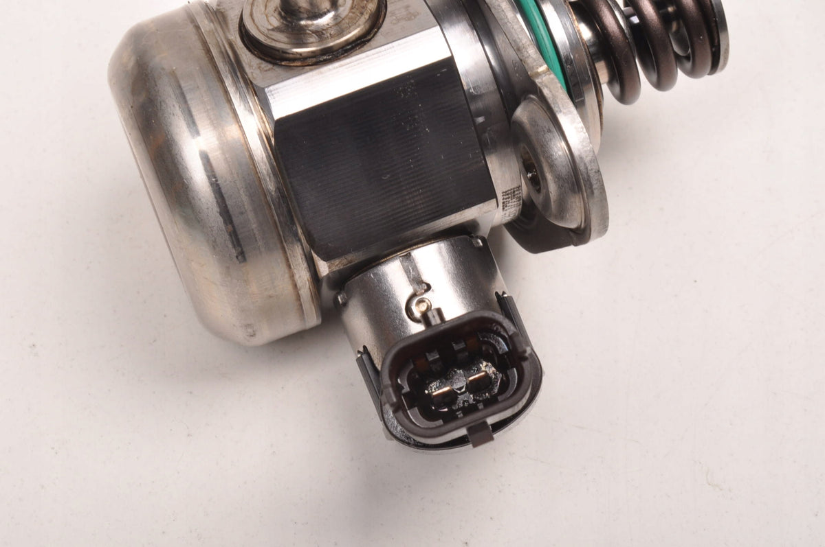 VOLVO XC40 II 1.5 T3 FUEL PUMP 31405318