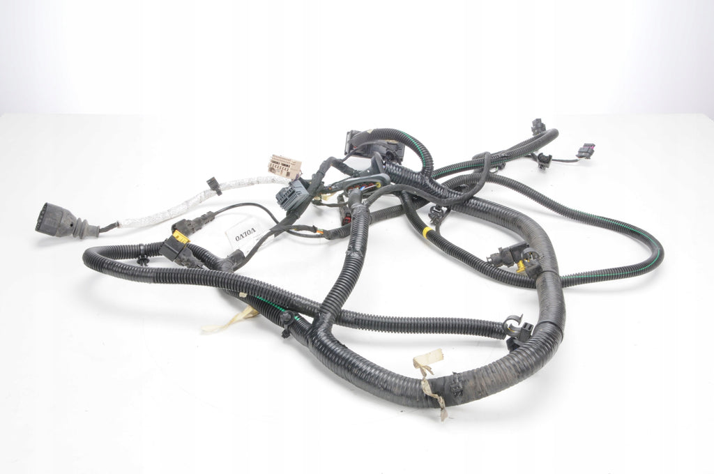 VOLVO XC40 II 2.0 D4 HARNESS FUEL PUMP INSTALLATION 32212978