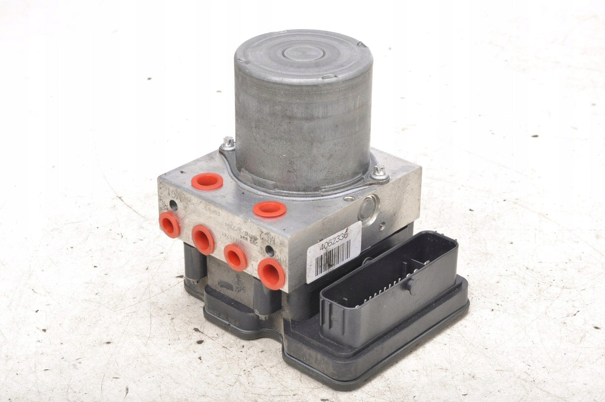 VOLVO XC40 II 2.0 T5 247KM PUMP ABS 31445741