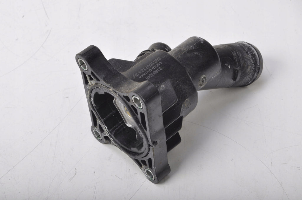 VOLVO XC40 II 2.0 T5 THERMOSTAT HOUSING 31686046