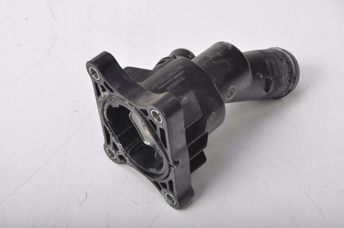 VOLVO XC40 II 2.0 T5 THERMOSTAT HOUSING 31686046
