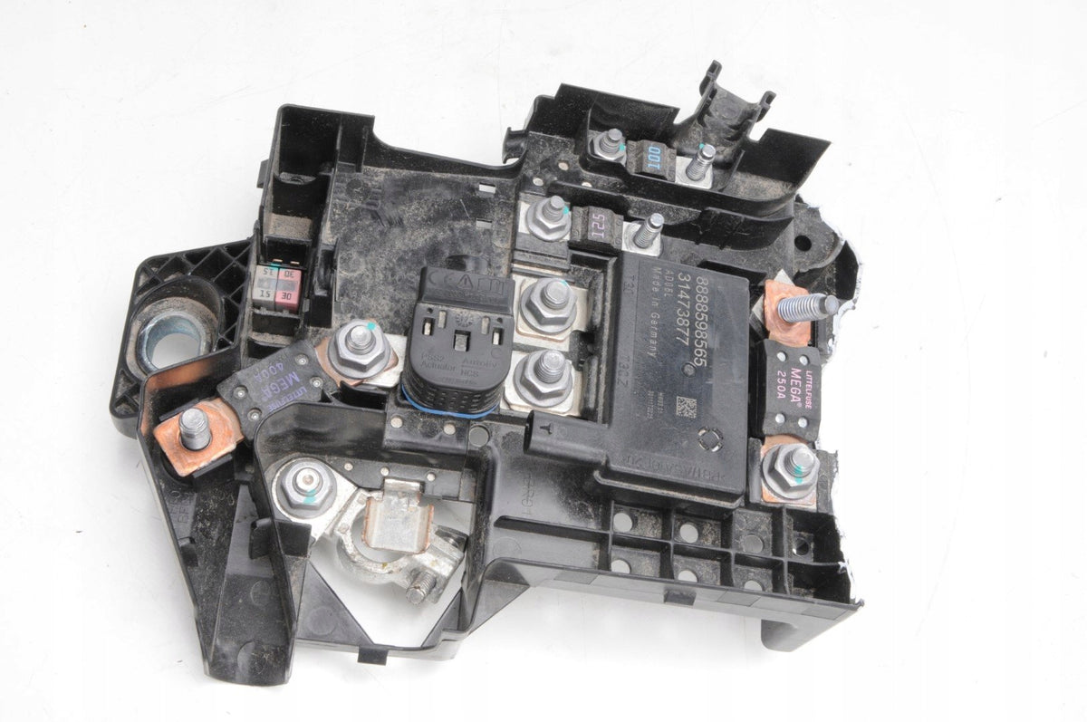 VOLVO XC40 II BATTERY CONTROLLER MODULE 32200334