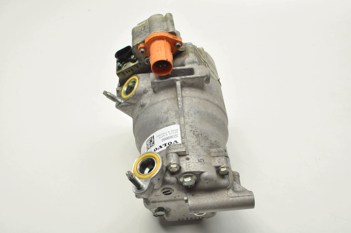 VOLVO XC40 II C40 EC40 Recharge AIR CONDITIONING COMPRESSOR 32369660