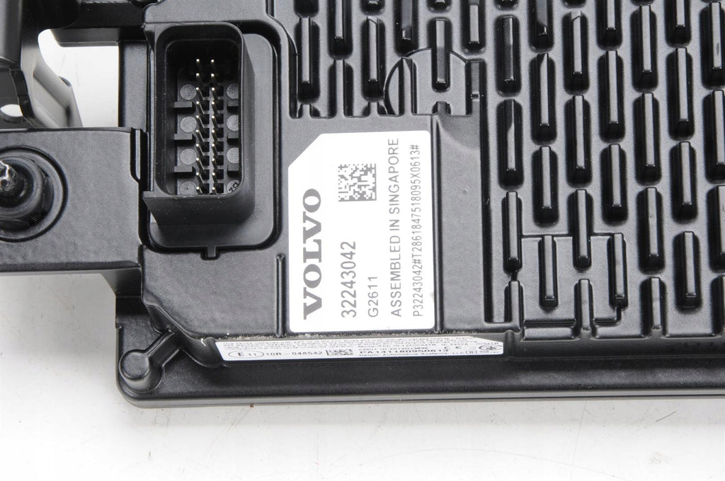 VOLVO XC40 II CAMERA RADAR SENSOR 32243042
