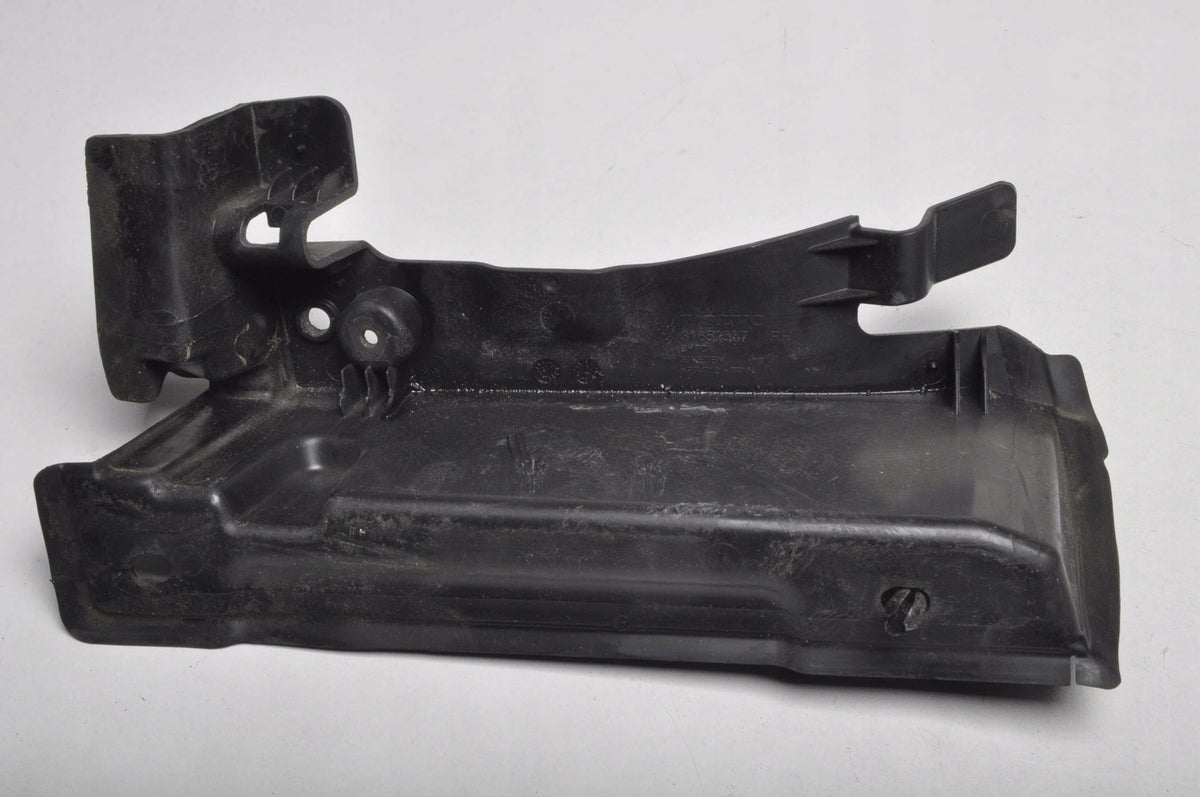 VOLVO XC40 II COVER UNDERCARRIAGE RIGHT 31651567
