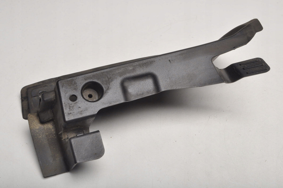 VOLVO XC40 II COVER UNDERCARRIAGE RIGHT 31651567