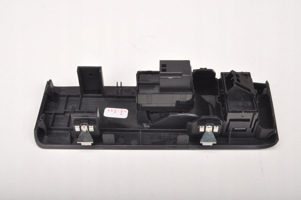 VOLVO XC40 II PANEL WINDOW BUTTON RIGHT FRONT 32274180