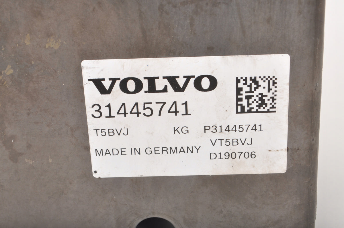 VOLVO XC40 II PUMP DRIVER ABS 31445741 4TKM