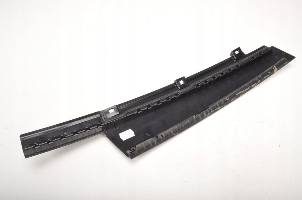 VOLVO XC40 II STRIP RIGHT FRONT VERTICAL 31448392