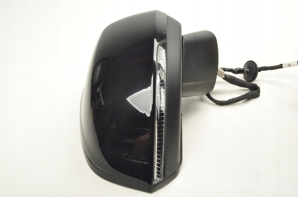 VOLVO XC40 MIRROR RIGHT ELECTRIC 9 PIN 717