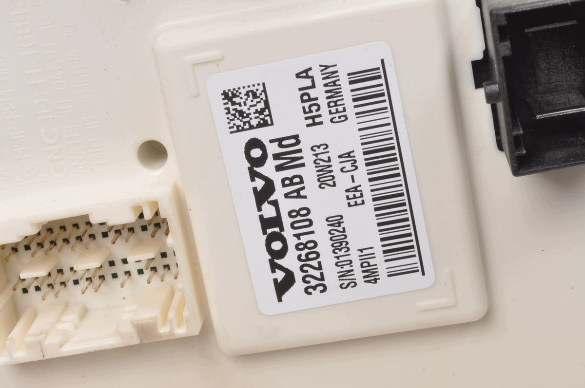 VOLVO XC40 MODULE RELAY COMFORT MODULE 32268108