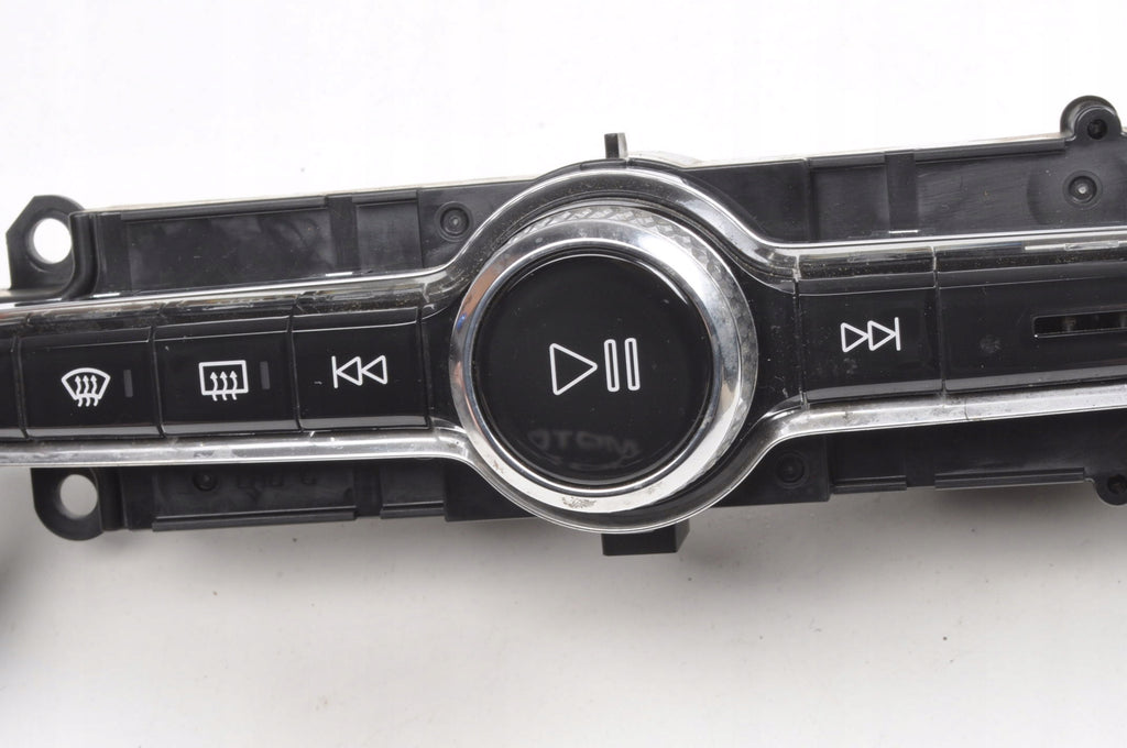 VOLVO XC40 RADIO PANEL RADIO 31456673 2026