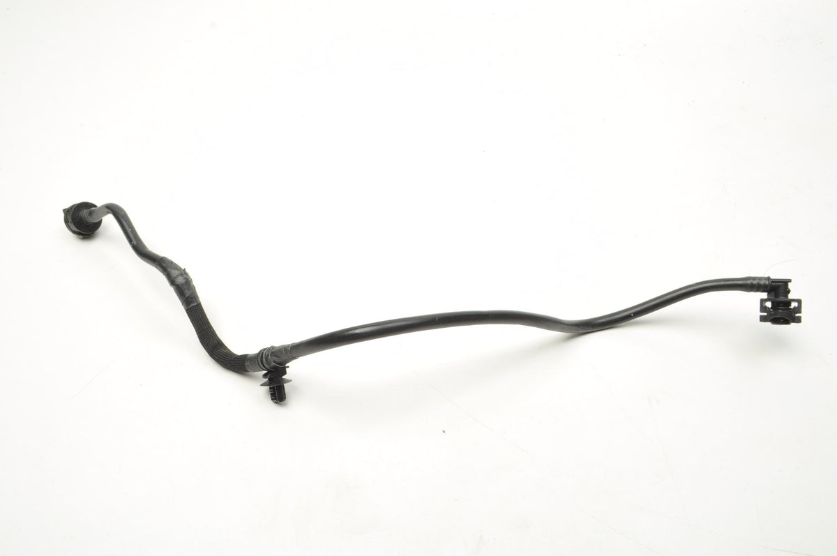 VOLVO XC40 RECHARGE EX40 PIPE WATER LINE 32339493