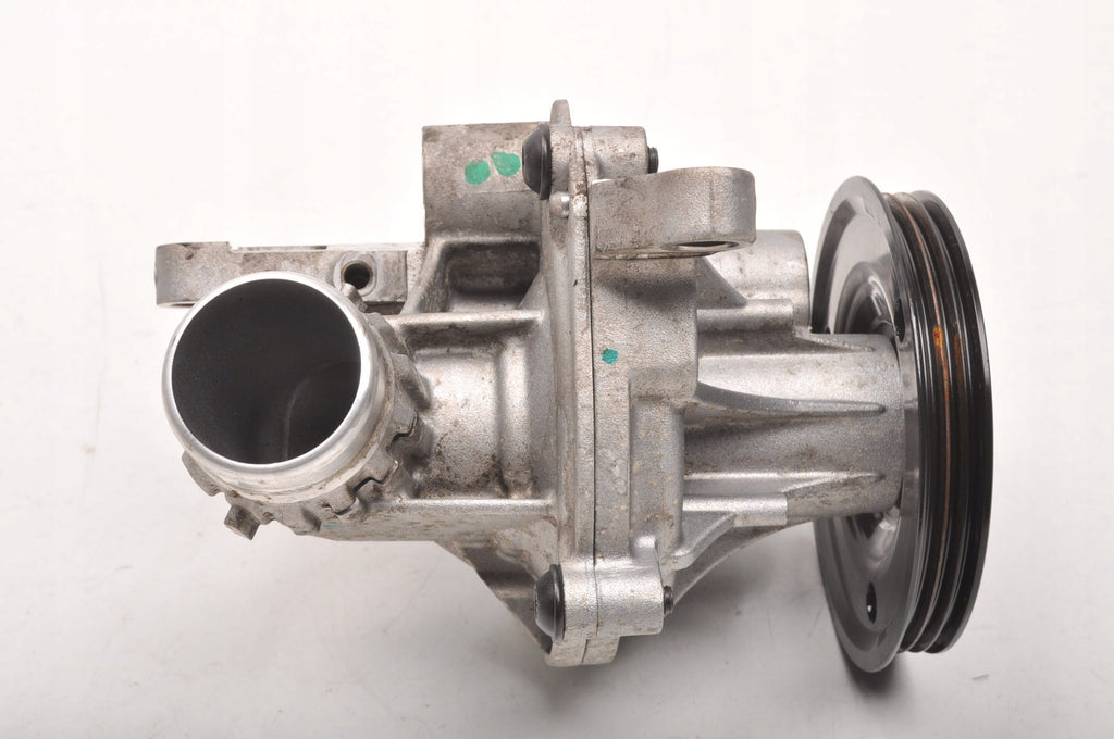 VOLVO XC40 S90 V90 XC90 XC60 II 2.0 B5 Mild-Hybrid Water Pump 32252604