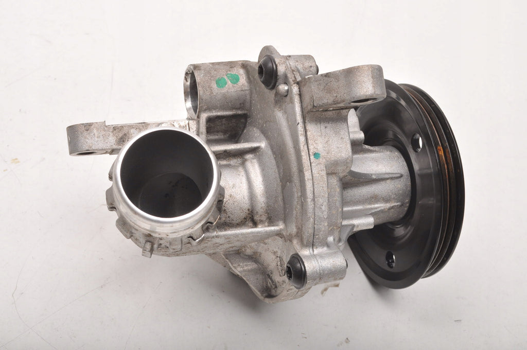 VOLVO XC40 S90 V90 XC90 XC60 II 2.0 B5 Mild-Hybrid Water Pump 32252604