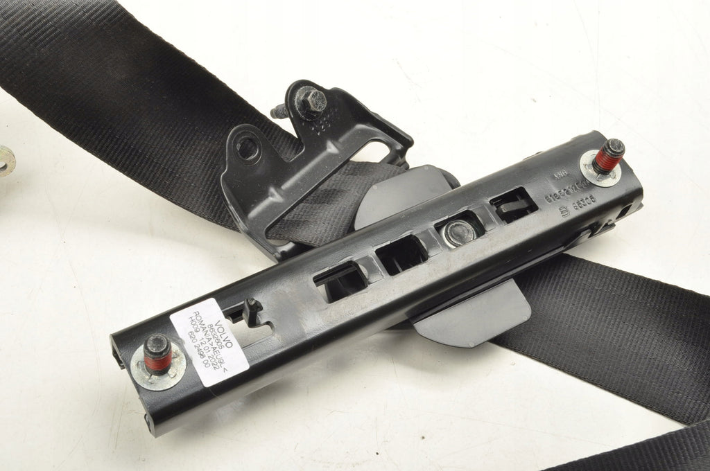VOLVO XC40 SEAT BELT LEFT FRONT 32149121