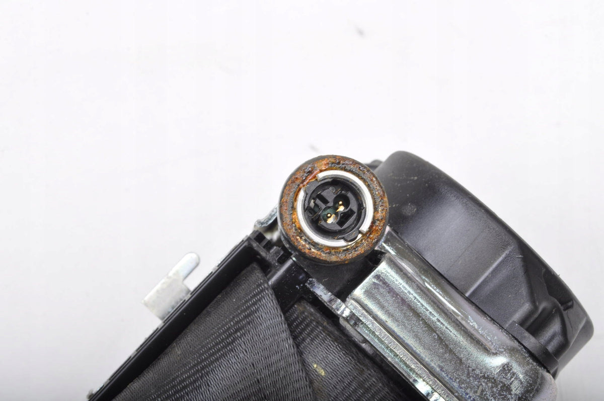VOLVO XC40 SEAT BELT RIGHT FRONT 32149127