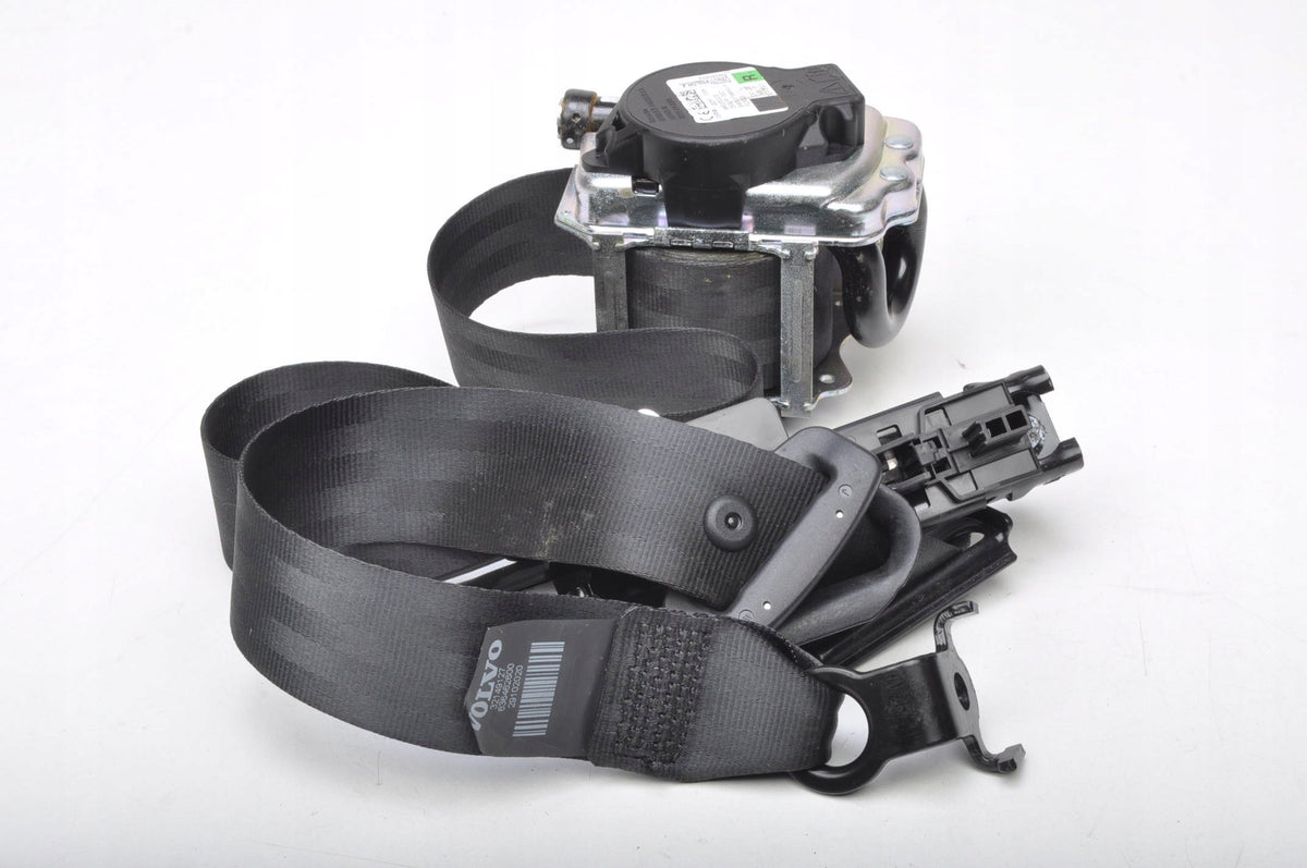 VOLVO XC40 SEAT BELT RIGHT FRONT 32149127