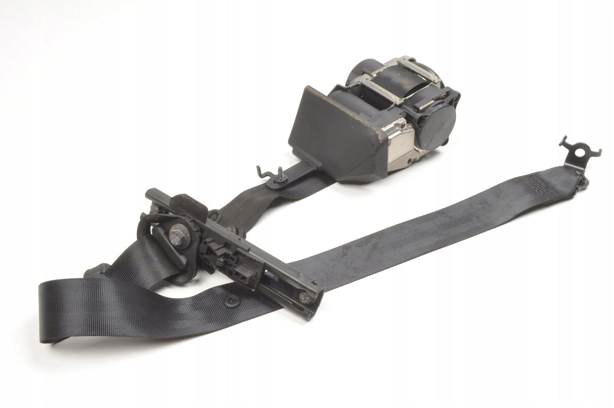VOLVO XC40 SEAT BELT RIGHT FRONT 32401540