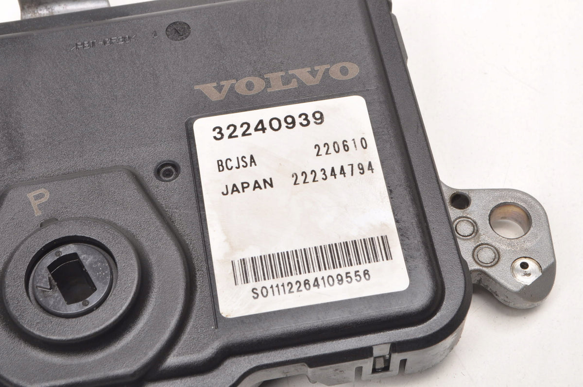 VOLVO XC40 XC60 II XC90 AUTOMATIC TRANSMISSION CONTROLLER 32240939