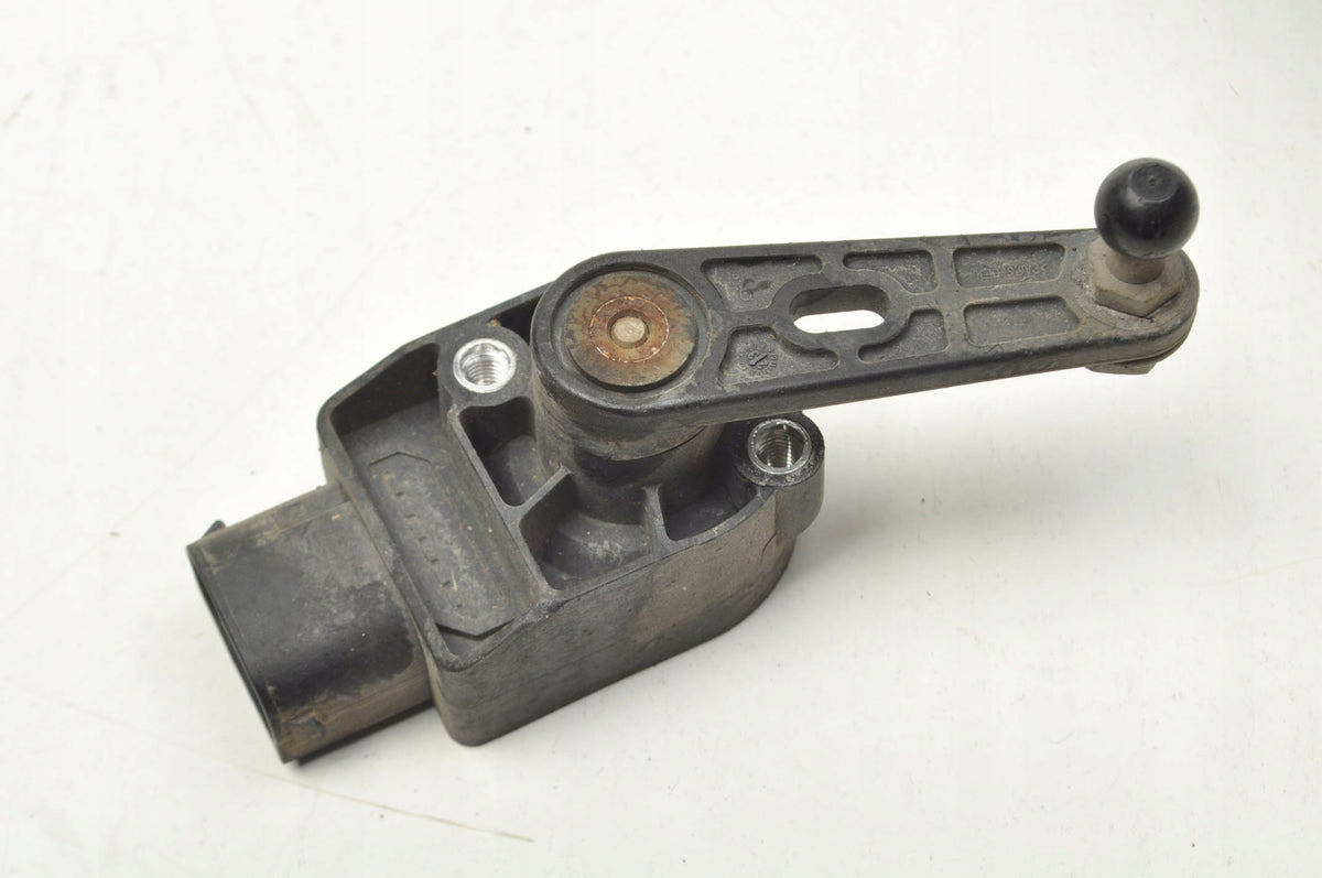 VOLVO XC40 XENON LEVELING SENSOR 32221957 32221477