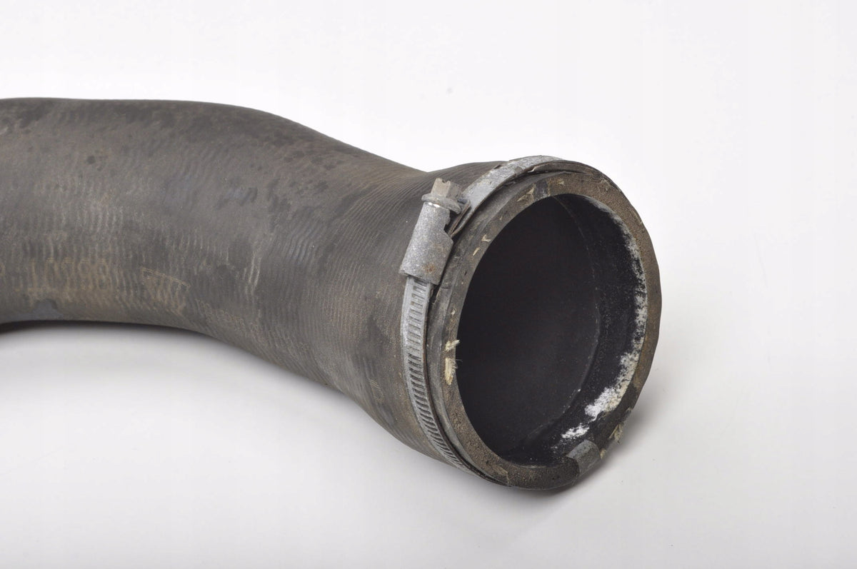 VOLVO XC60 AND 3.0 T6 HOSE INTERCOOLER PIPE 30741450