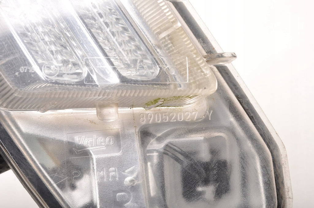 VOLVO XC60 AND DAYTIME RUNNING LAMP RIGHT 89052027