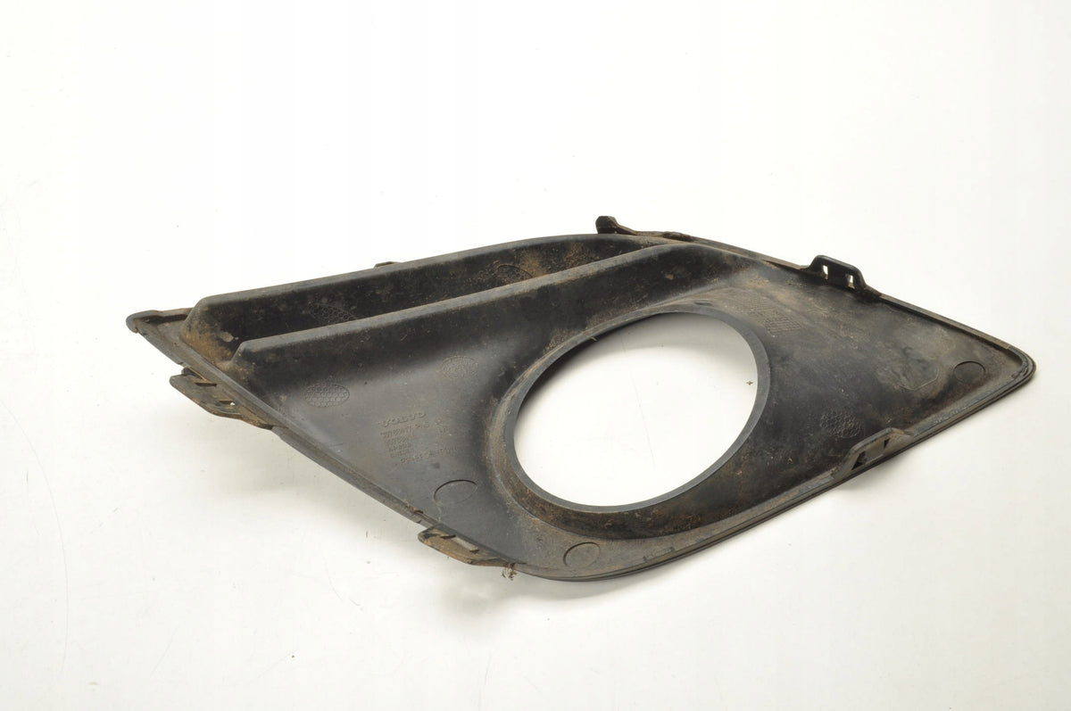 VOLVO XC60 AND FRAME HALOGEN GRILLE LEFT BUMPER 30763417