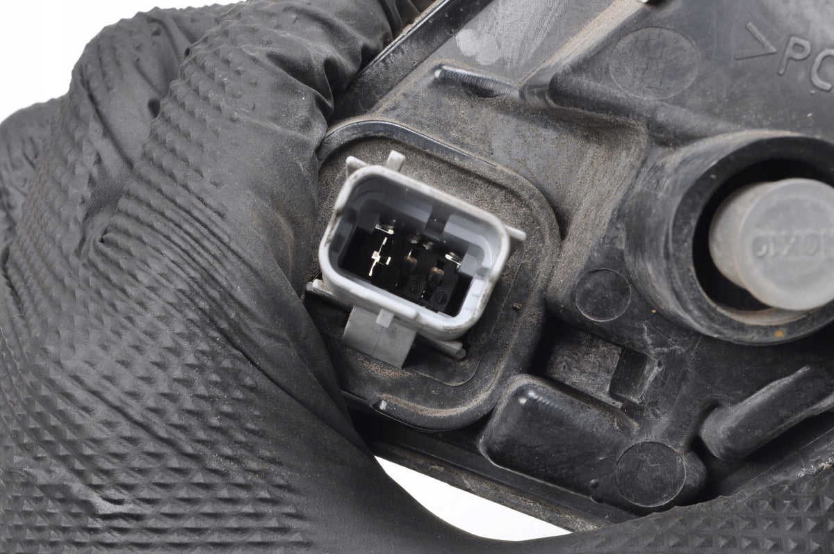VOLVO XC60 AND HALOGEN RIGHT 89076805